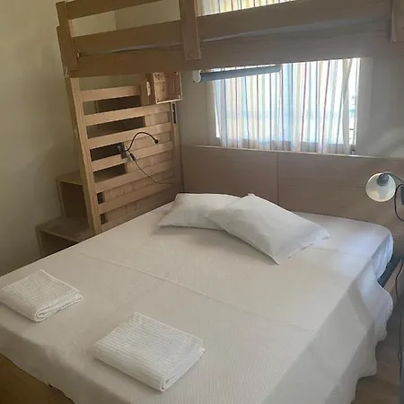 Quarto em Acomodações Particulares Brazuca *